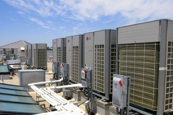 تفاوت VRF و داکت اسپلیت