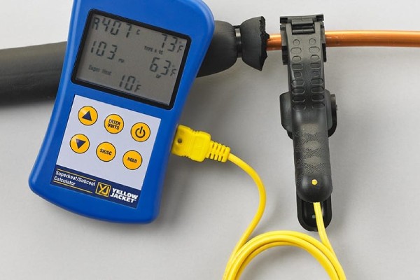 نشتی آب داکت اسپلیت